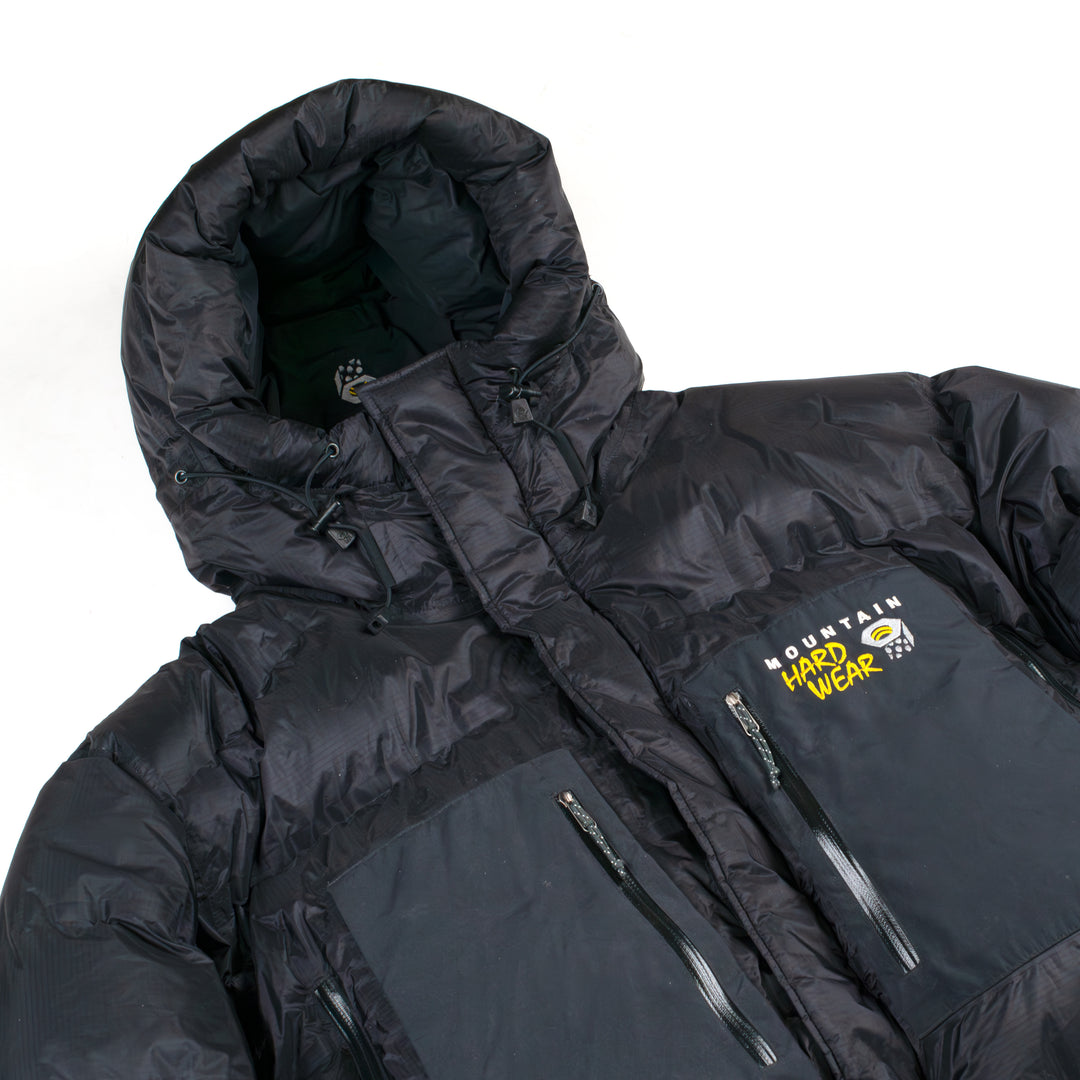 ABSOLUTE ZERO DOWN JACKET BLACK