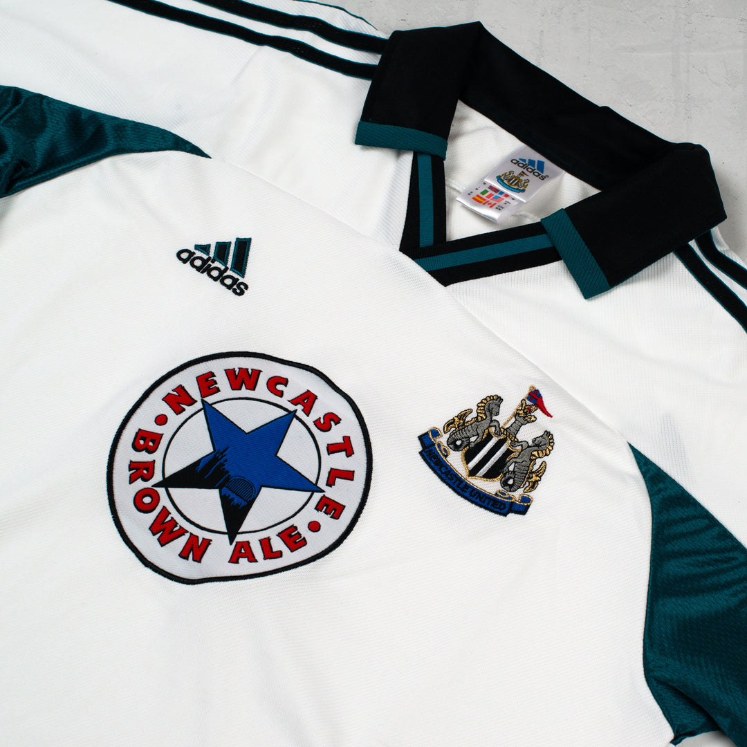 NEWCASTLE UNITED AWAY JERSEY (1999/2000)